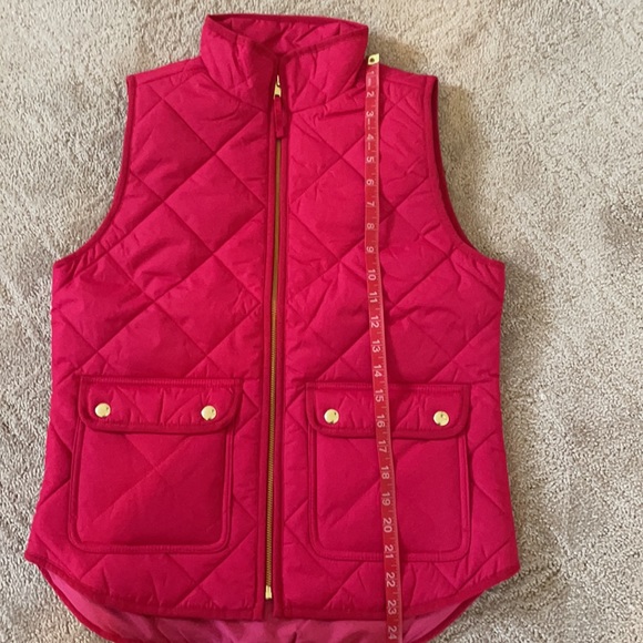 NWT Women’s J.Crew Puffer Vest with Snap Pockets - Size: X-Small - Picture 8 of 11